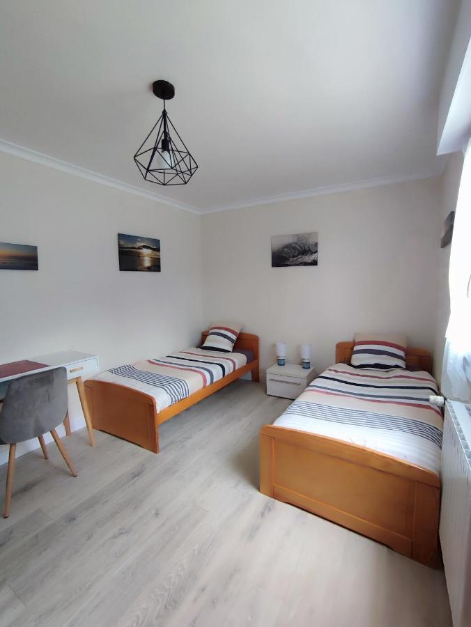 Maison Classee 3 Etoiles, Grand Jardin Clos Au Calme Proche Centre Ville, 10 Min Des Plages Pont-lʼAbbé Kültér fotó